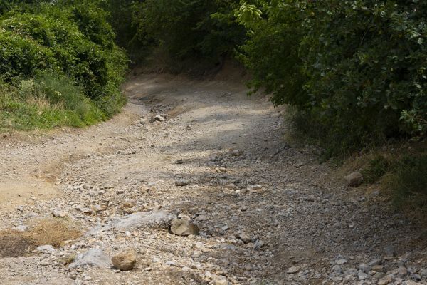 Cost of Gravel Road Pothole Repair in Thousand Oaks