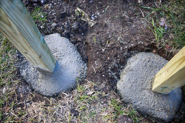 Cost of Post Hole Excavation in Thousand Oaks
