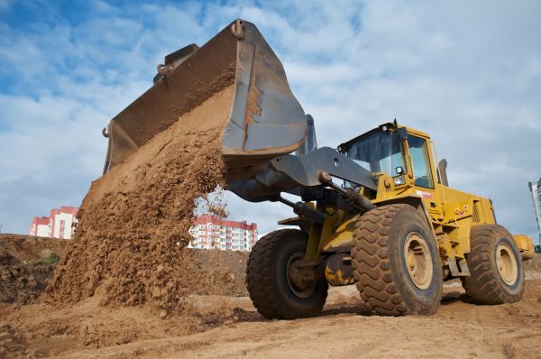 Cost of Yard Flattening in Thousand Oaks