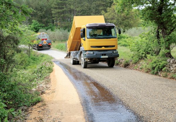 Cost of Gravel Road Maintenance in Thousand Oaks
