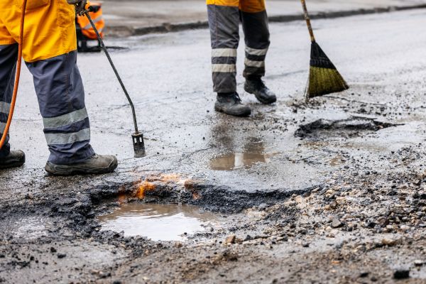 Cost of Gravel Pothole Repair in Thousand Oaks